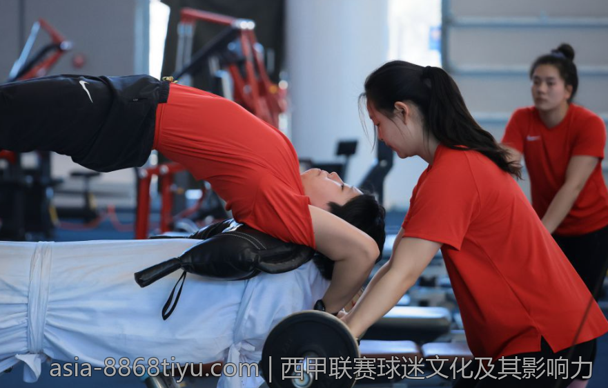 欧冠球队在欧洲足坛的战略布局