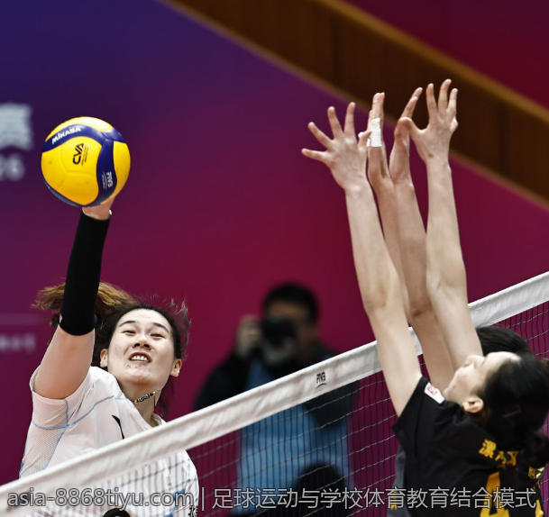 足球运动与学校体育教育结合模式